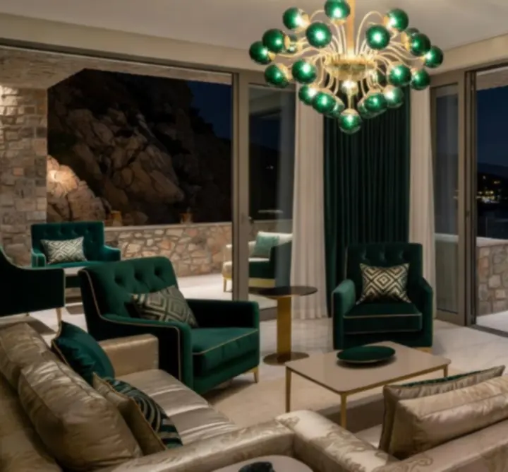 Signature suite Casine Luxe resorta s prostranim dnevnim boravkom i panoramskim pogledom na Jadransko more.